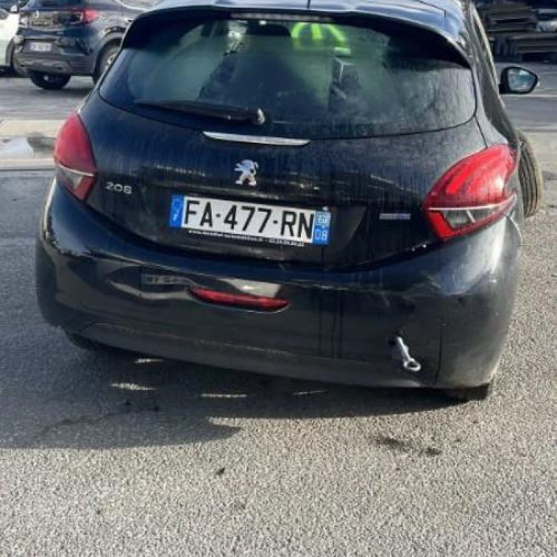 Vitre avant gauche PEUGEOT 208 1 Photo n°9