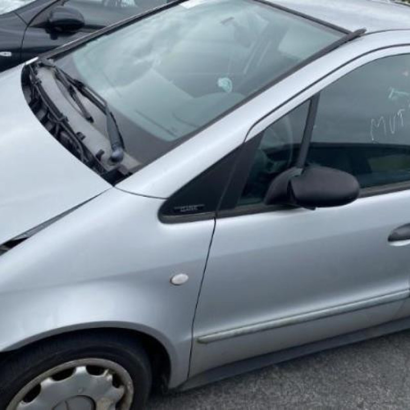 Feu arriere principal droit (feux) MERCEDES CLASSE A 168 Photo n°18