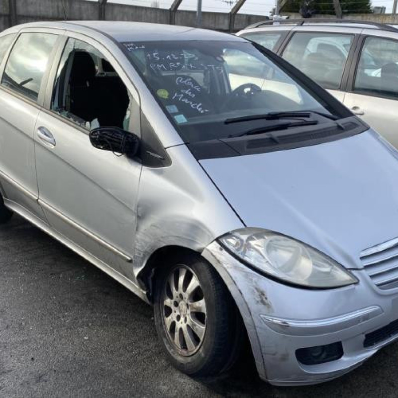 Feu arriere principal droit (feux) MERCEDES CLASSE A 169 Photo n°4