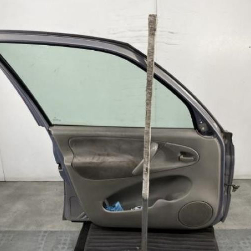 Porte avant gauche CITROEN XSARA PICASSO Photo n°10