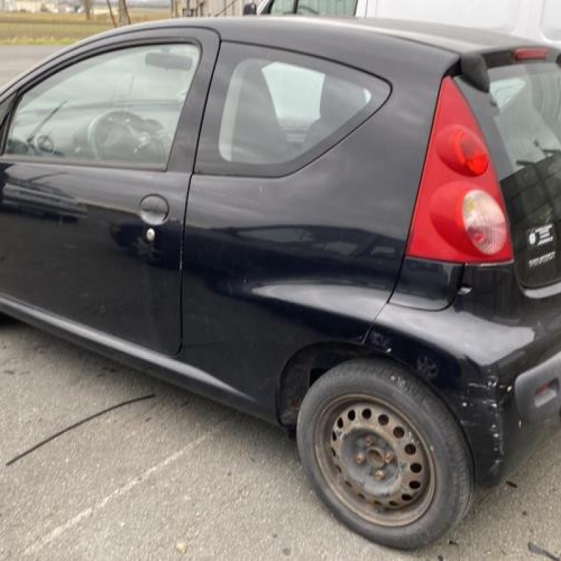 Porte avant droit PEUGEOT 107 Photo n°13