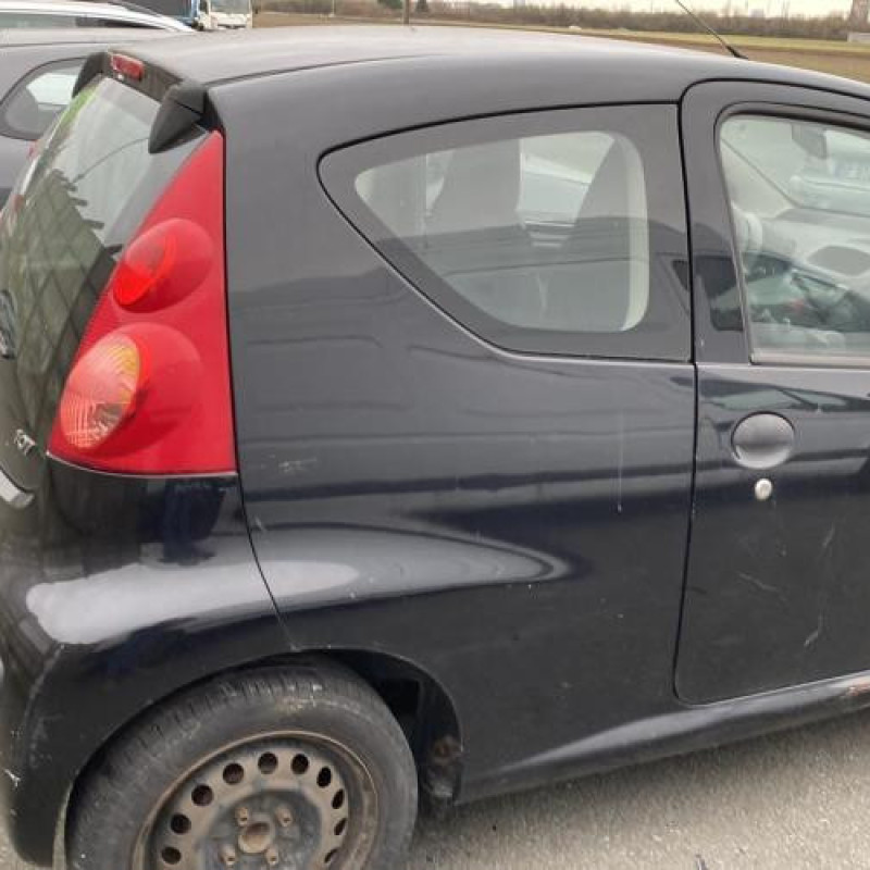 Porte avant droit PEUGEOT 107 Photo n°16