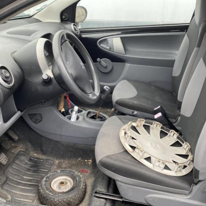 Porte avant droit PEUGEOT 107 Photo n°19