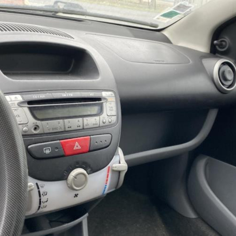 Serrure avant gauche PEUGEOT 107 Photo n°19