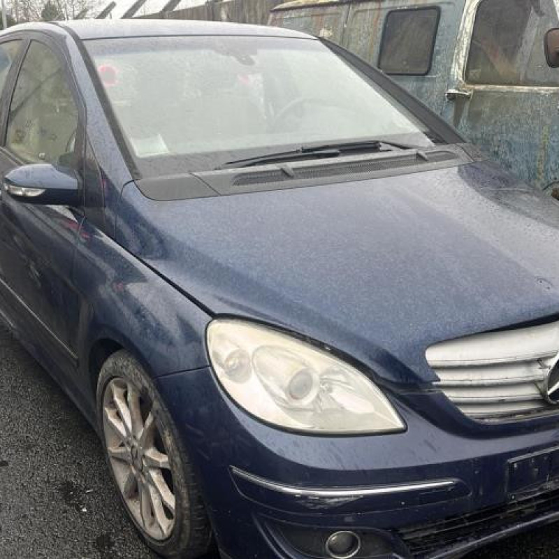 Feu arriere principal droit (feux) MERCEDES CLASSE B 245 Photo n°7