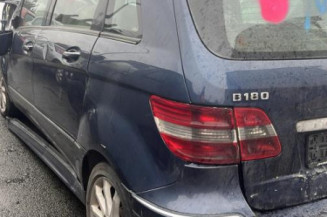 Feu arriere principal droit (feux) MERCEDES CLASSE B 245
