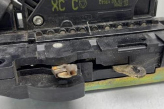 Serrure avant gauche FORD FOCUS 1