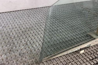 Vitre avant gauche TOYOTA AVENSIS 3