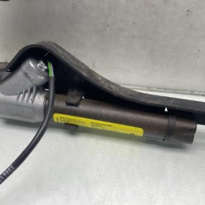 Attache ceinture avant droit CITROEN C2 Photo n°4