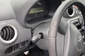 Pretensionneur de ceinture avant droit CITROEN C2