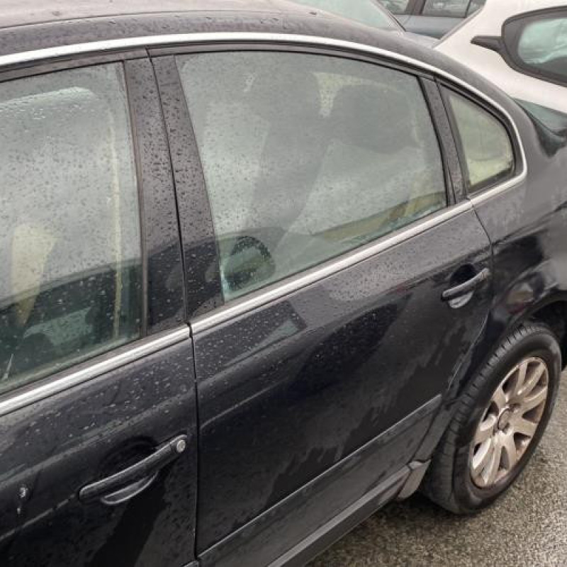 Aile avant droit VOLKSWAGEN PASSAT 4 Photo n°17