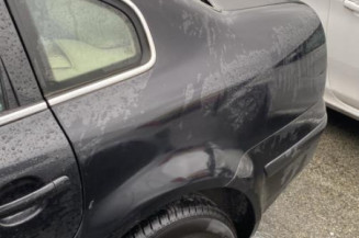 Aile avant droit VOLKSWAGEN PASSAT 4