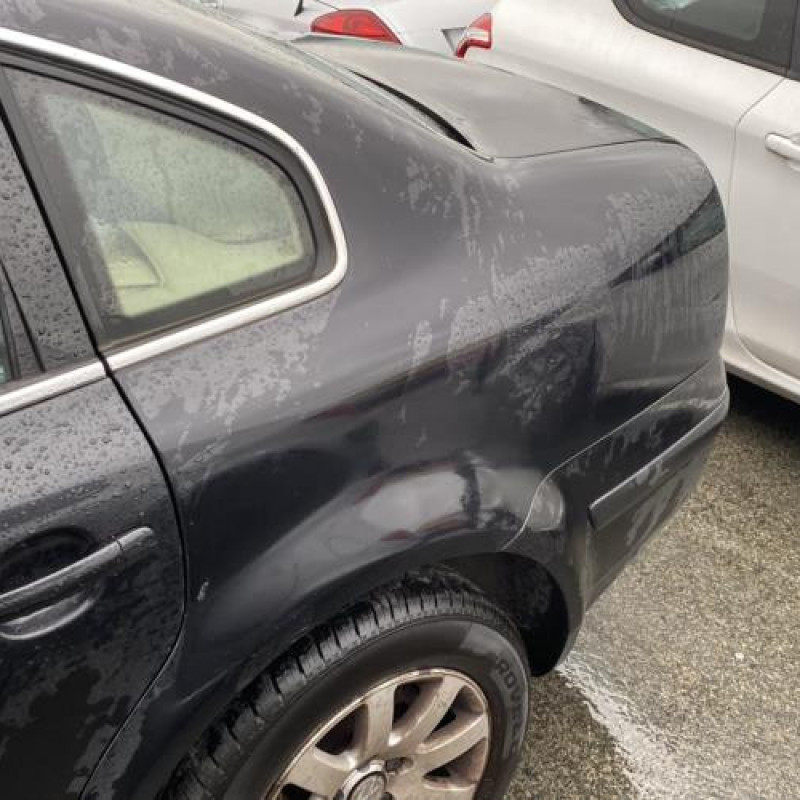 Aile avant droit VOLKSWAGEN PASSAT 4 Photo n°18