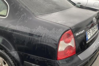 Aile avant droit VOLKSWAGEN PASSAT 4