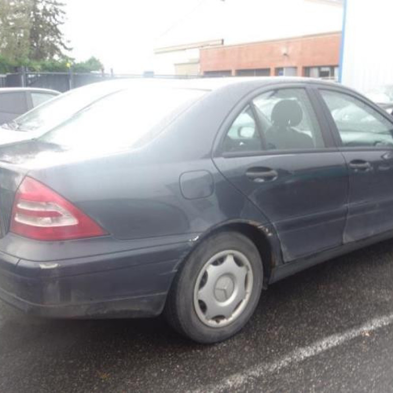 Capot MERCEDES CLASSE C 203 Photo n°5
