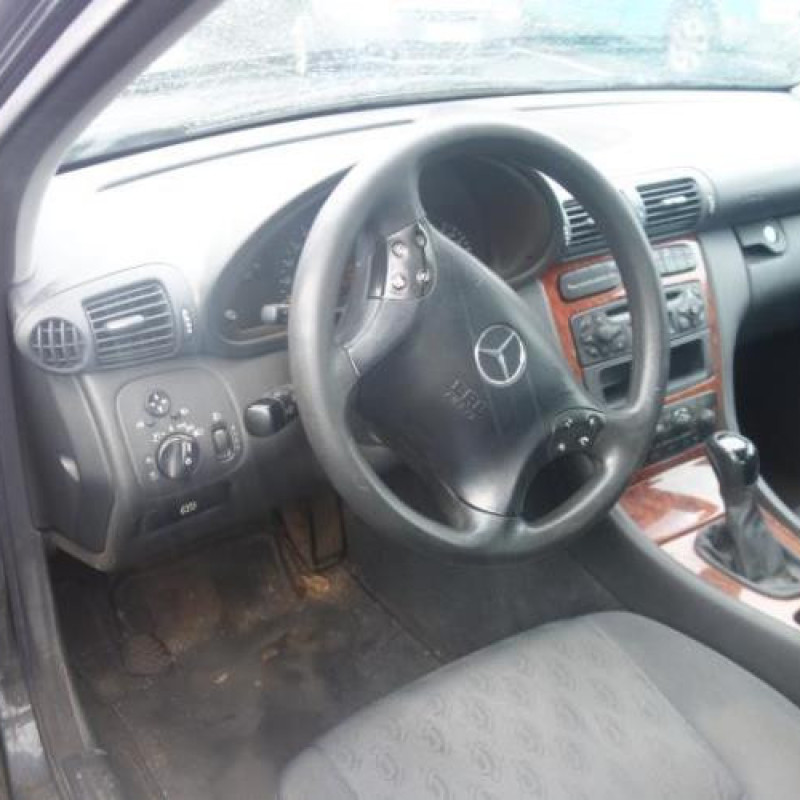 Capot MERCEDES CLASSE C 203 Photo n°7