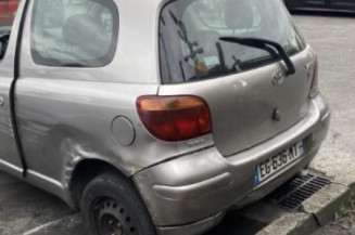Retroviseur droit TOYOTA YARIS 1