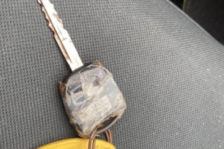 Leve vitre electrique avant gauche TOYOTA YARIS 1