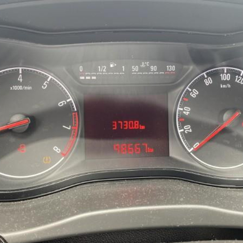 OPEL CORSA E 1.2i - 16V Photo n°14