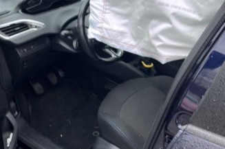 Interrupteur de leve vitre avant gauche PEUGEOT 208 1