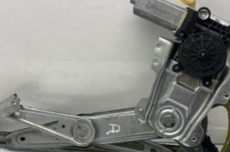 Leve vitre electrique avant droit TOYOTA YARIS 1 Photo n°1
