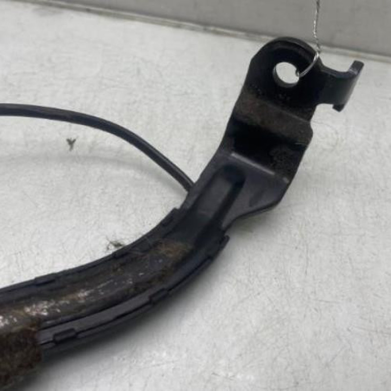 Attache ceinture avant droit VOLKSWAGEN GOLF 6 Photo n°2