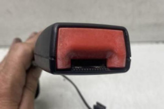 Attache ceinture avant droit VOLKSWAGEN GOLF 6