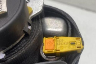 Pretensionneur de ceinture avant droit VOLKSWAGEN GOLF 6