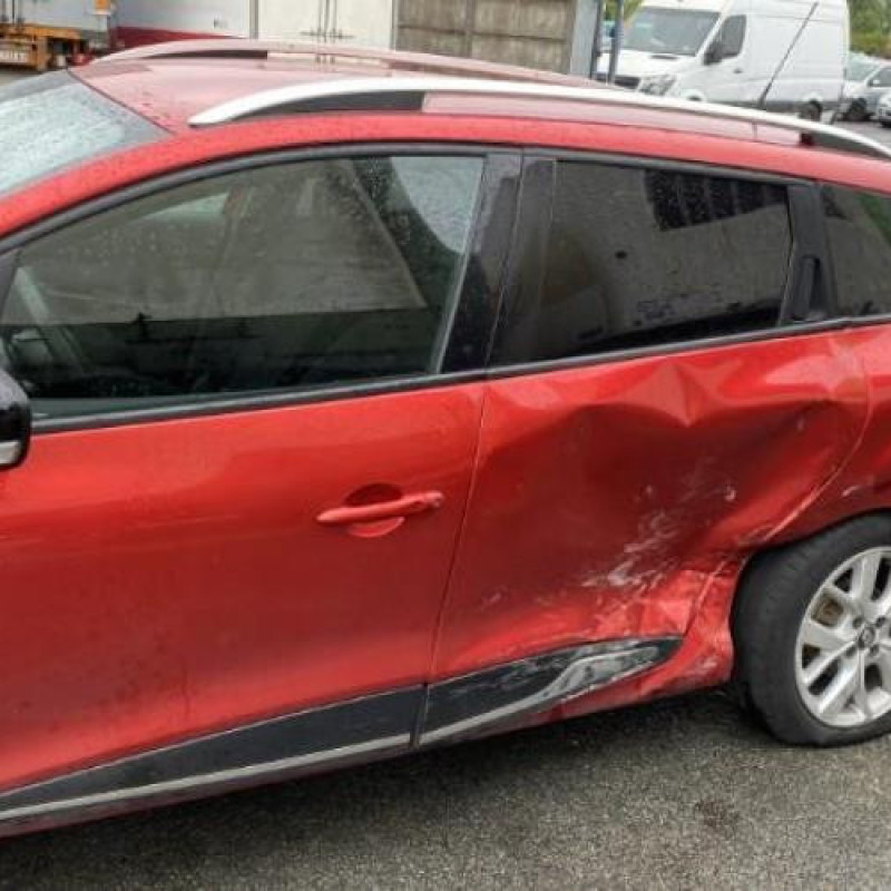 Pretensionneur de ceinture avant droit RENAULT CLIO 4 Photo n°18