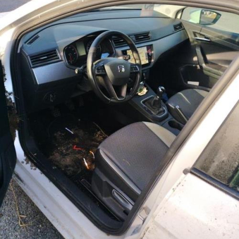 Moteur SEAT IBIZA 5 Photo n°6