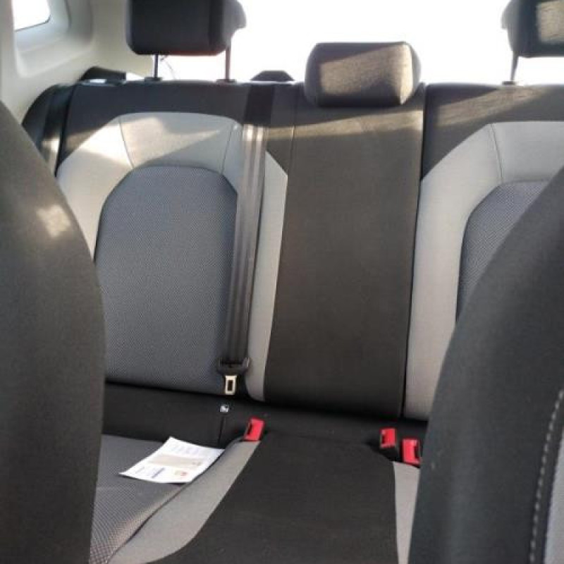 Moteur SEAT IBIZA 5 Photo n°7