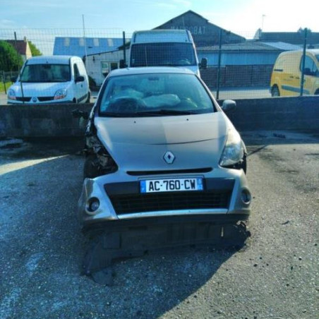 Moteur RENAULT CLIO 3 Photo n°1