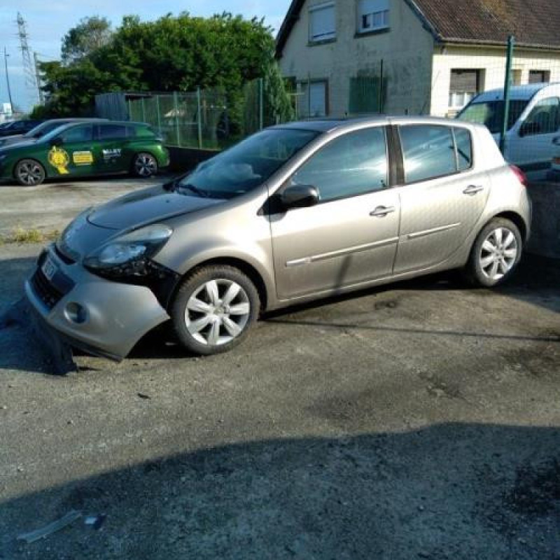 Moteur RENAULT CLIO 3 Photo n°3