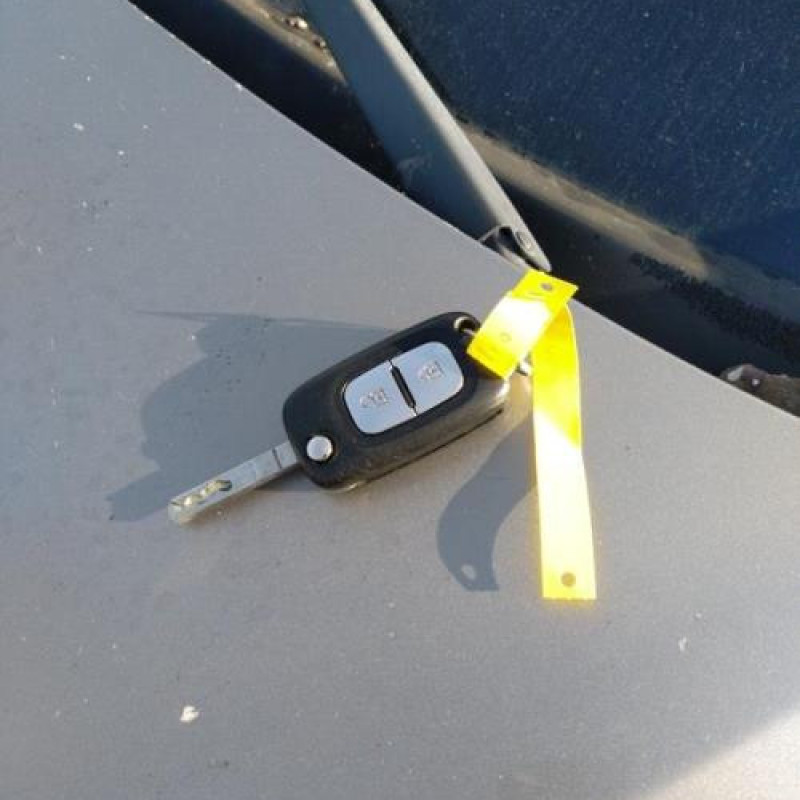 Moteur RENAULT CLIO 3 Photo n°5