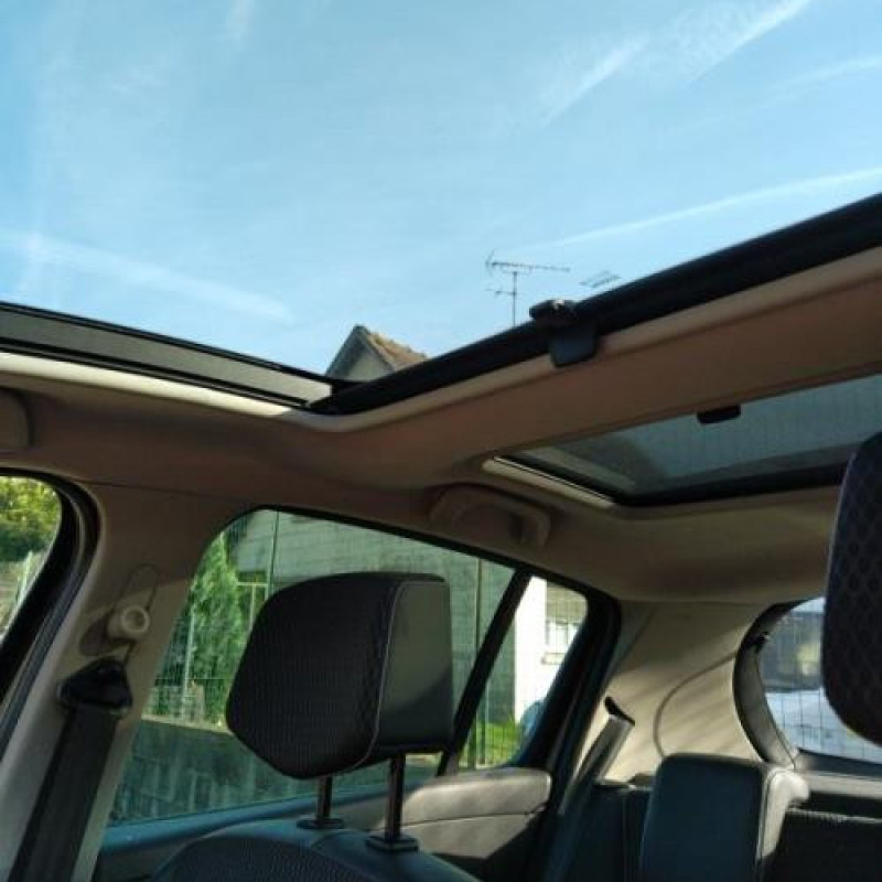Moteur RENAULT CLIO 3 Photo n°8