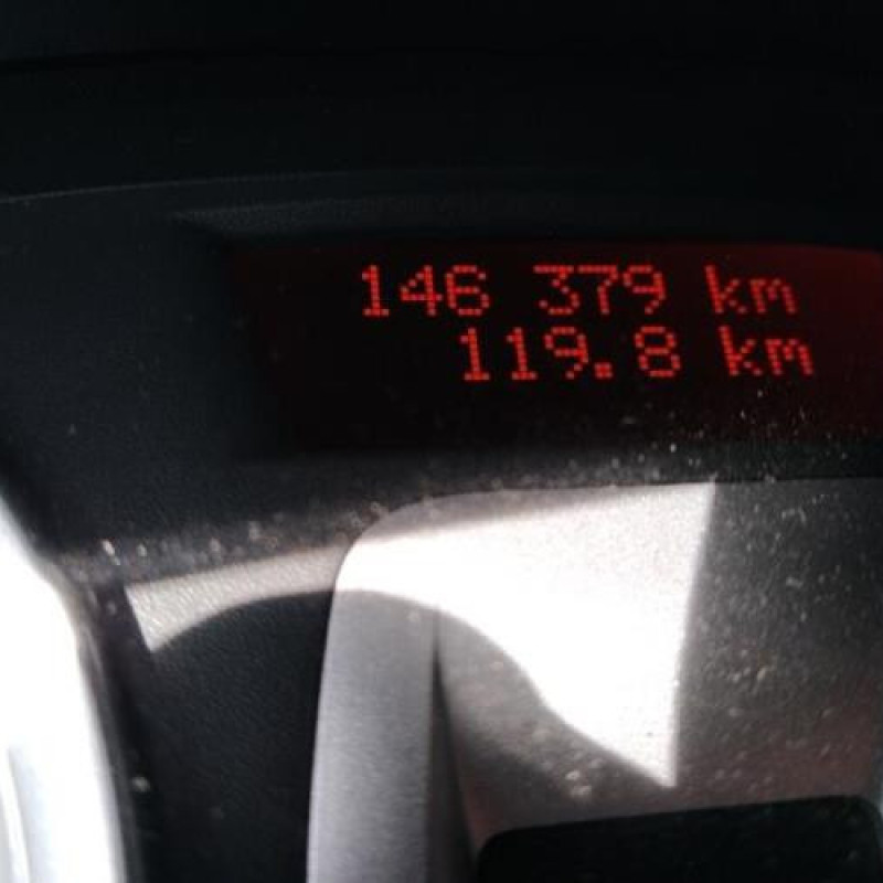 Moteur RENAULT CLIO 3 Photo n°12