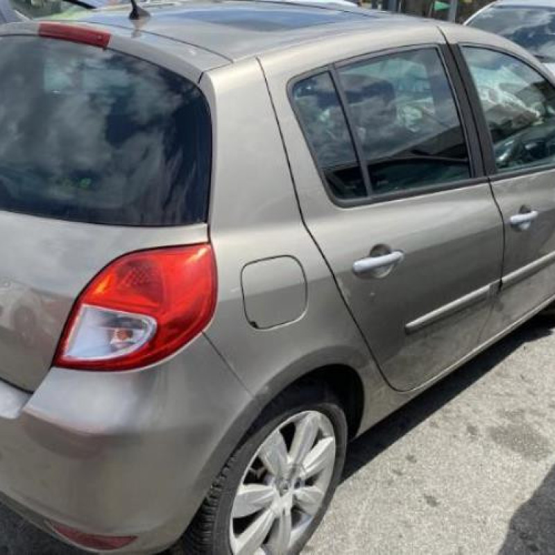 Moteur RENAULT CLIO 3 Photo n°18