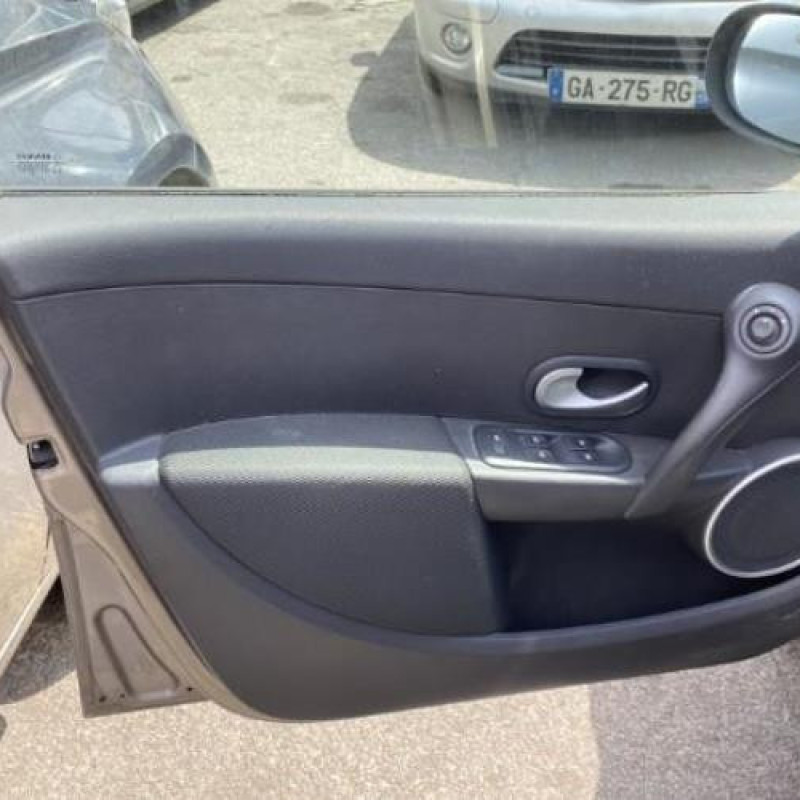 Moteur RENAULT CLIO 3 Photo n°19