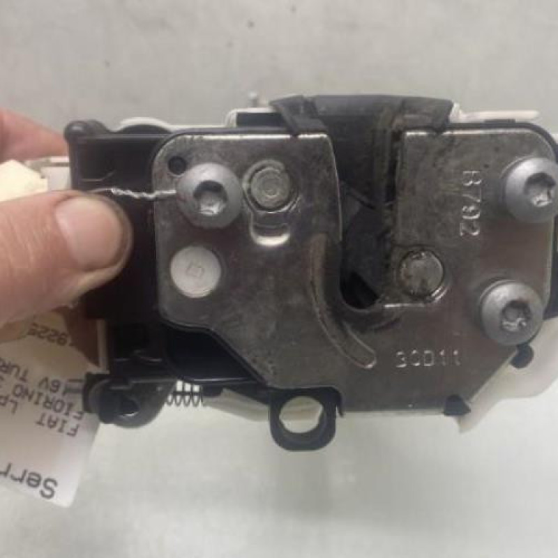 Serrure avant droit FIAT FIORINO 3 Photo n°6