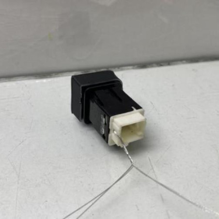 Bouton de warning TOYOTA PROACE 3 CITY
