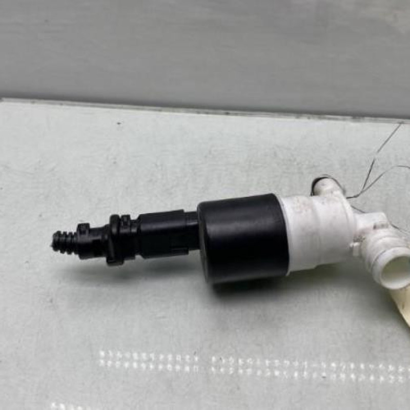 Pompe lave glace avant TOYOTA PROACE 3 CITY Photo n°1