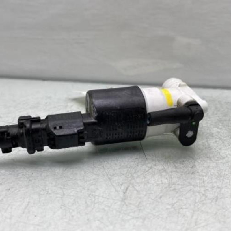 Pompe lave glace avant TOYOTA PROACE 3 CITY Photo n°2