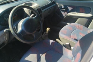 Optique avant principal gauche (feux)(phare) RENAULT CLIO 2