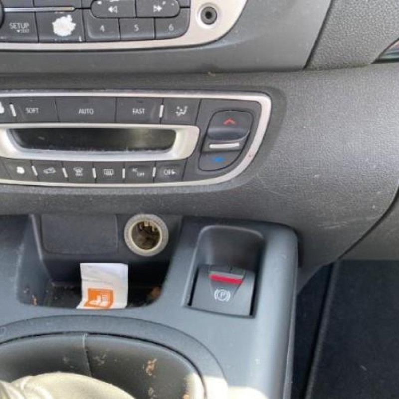 Boitier air bag RENAULT SCENIC 3 Photo n°13