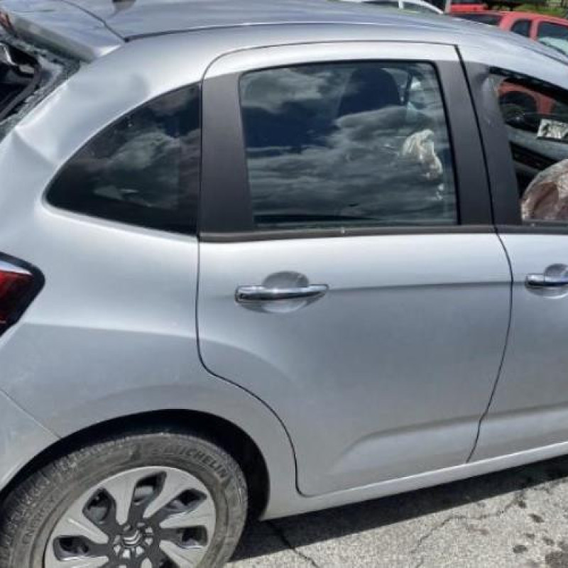 Feu arriere secondaire droit (feux) CITROEN C3 2 Photo n°6