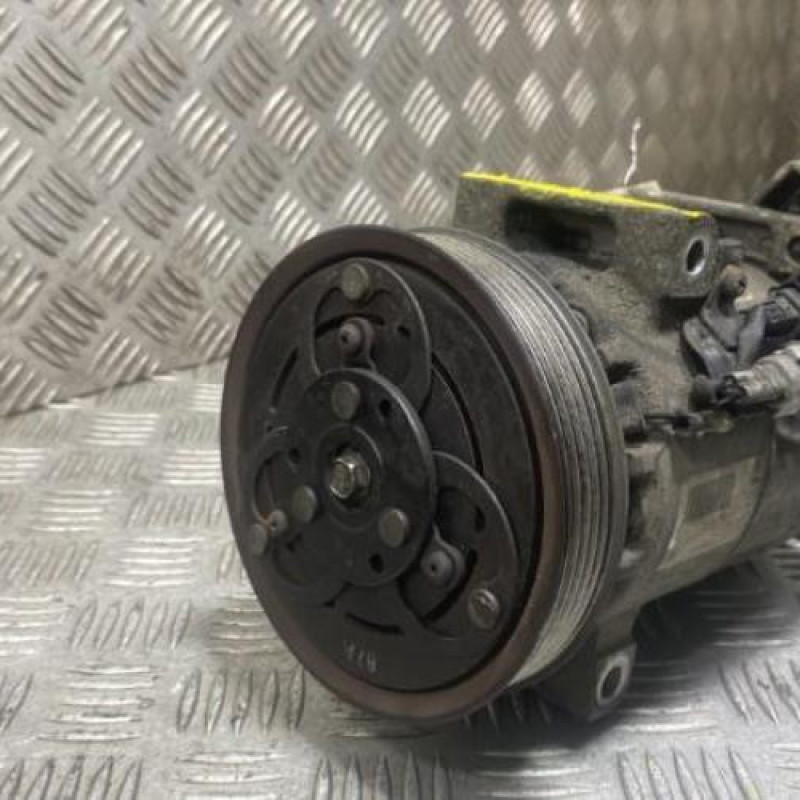 Compresseur clim RENAULT CLIO 4 Photo n°4