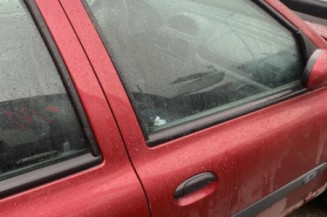 Calandre RENAULT CLIO 2