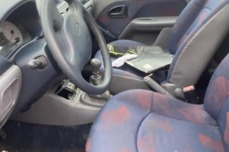 Calandre RENAULT CLIO 2