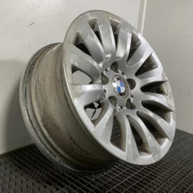 Jante BMW SERIE 1 E87 Photo n°3