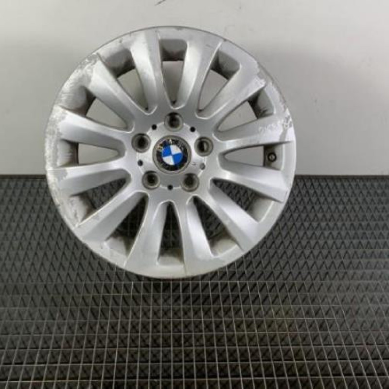 Jante BMW SERIE 1 E87 Photo n°1